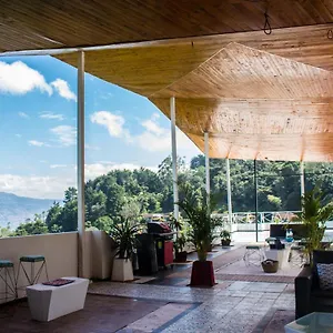 https://the-icon-resort.colombiamedellinhotels.com
